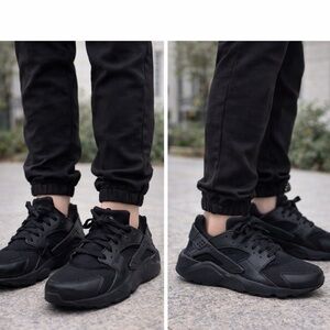 Nike Air Huarache Youth 7Y Triple Black Sneakers